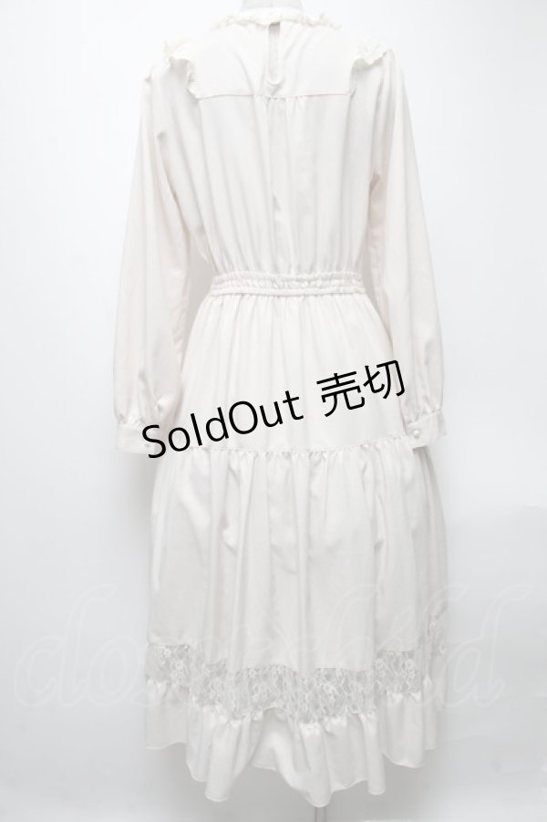 画像2: axes femme POETIQUE / ブロッキングブーケ刺繍ワンピース  ベージュ S-25-04-19-051-AX-OP-HR-ZS (2)