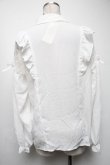 画像2: axes femme POETIQUE / 肩レースデザインブラウス  白 S-25-04-19-007-AX-BL-HR-ZS (2)