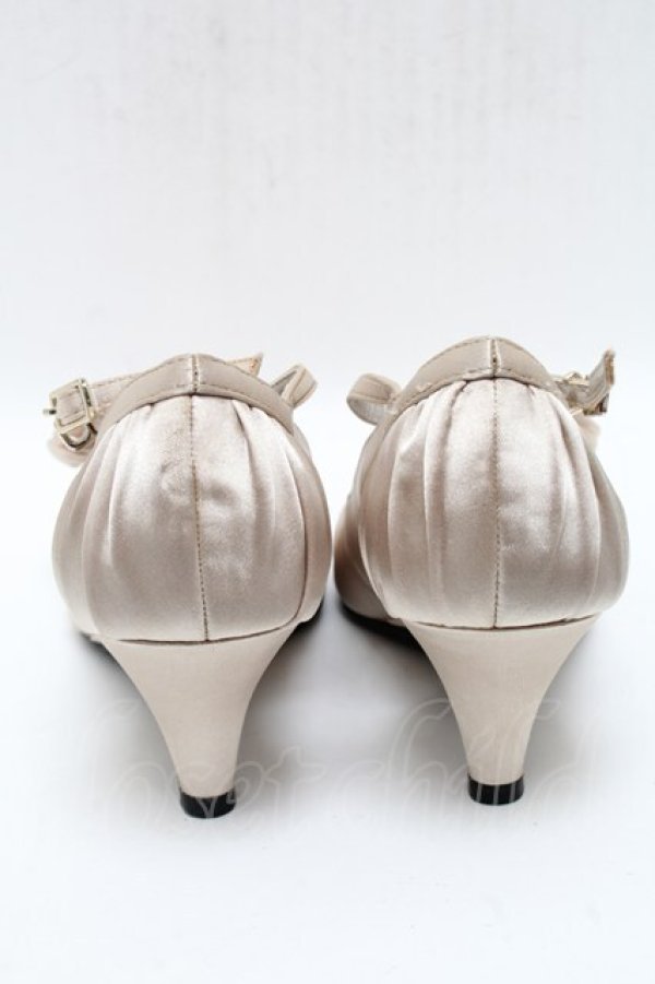画像3: axes femme / フラワーモチーフサテンパンプス M ベージュ S-25-04-23-006-AX-SH-AS-ZS (3)