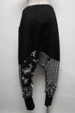 画像2: NieR Clothing / 転写プリントサルエルパンツ  黒 S-25-04-25-059-PU-PA-HR-ZS (2)