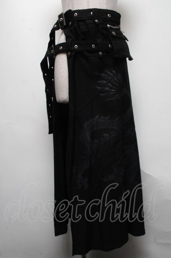 画像1: Ozz On / 龍プリントレイヤードベルトスカート  黒 S-25-04-25-069-OO-SK-HR-ZS (1)