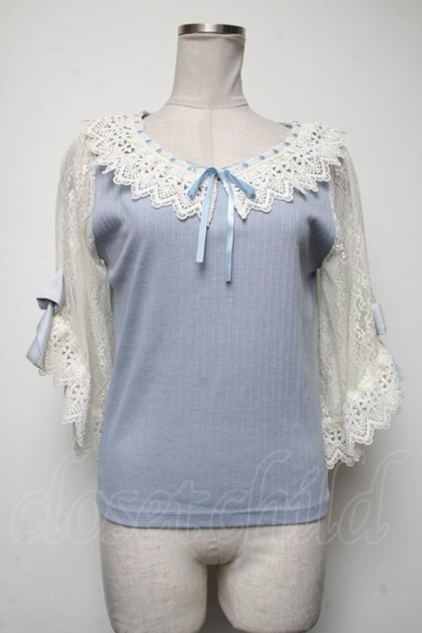 画像1: axes femme POETIQUE / リボンレース袖カットプルオーバー  サックス S-25-04-27-029-AX-TO-HR-ZS (1)