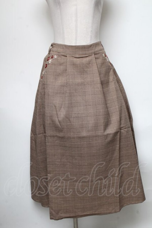 画像1: axes femme / 花刺繍チェックスカート  ブラウン S-25-04-28-053-AX-SK-HR-ZS (1)