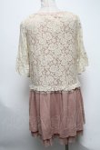 画像2: axes femme / レースレイヤード風チュニック  ピンクｘオフ S-25-04-28-012-AX-TO-HR-ZS (2)