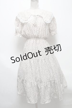 画像: axes femme POETIQUE / ビッグ襟花柄ワンピース  白 S-25-04-28-030-AX-OP-HR-ZS