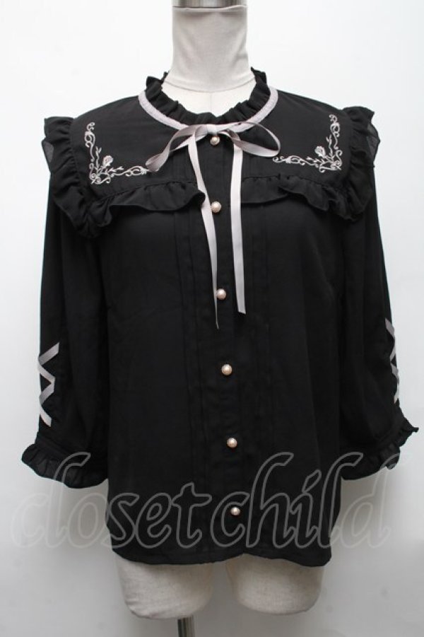 画像1: axes femme POETIQUE / ローズ刺繍レースアップブラウス  黒 S-25-05-03-015-AX-BL-HR-ZS (1)