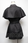 画像2: axes femme POETIQUE / ケープ付ロングベスト  黒 S-25-05-03-042-AX-TO-HR-ZS (2)