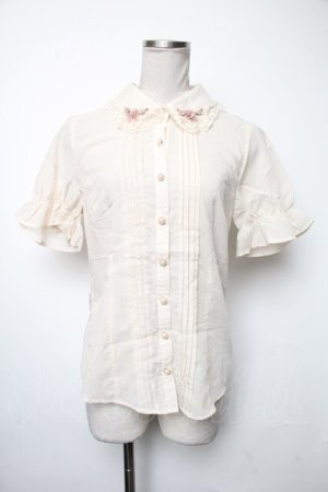 画像: axes femme POETIQUE / お花モチーフ襟ブラウス  ベージュ S-25-05-05-018-AX-BL-HR-ZS