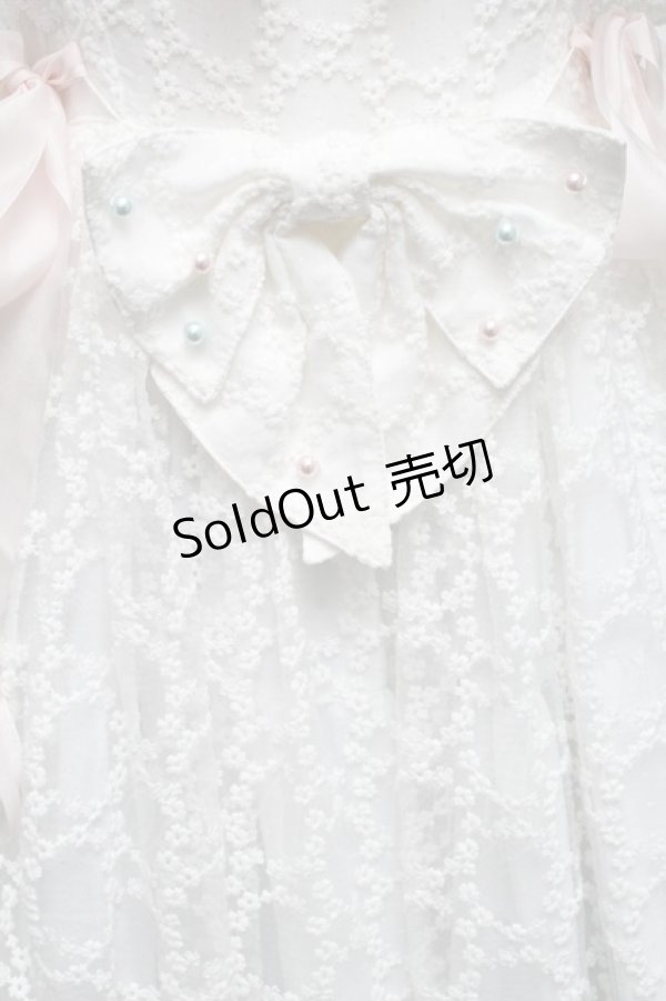 画像3: BABY,THE STARS SHINE BRIGHT / はるちゃんの願いを紡ぐFlower embroideryジャンパースカート  白 S-25-05-14-047-BA-OP-AS-ZS (3)