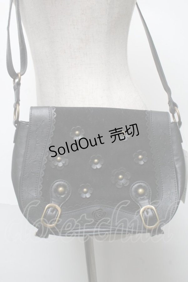 画像1: axes femme / お花付きショルダーバッグ  黒 S-25-05-21-004-AX-BG-HR-ZS (1)