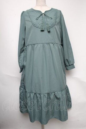 画像: axes femme / 連リボンレース切替ワンピース  グリーン S-25-05-22-021-AX-OP-HR-ZS