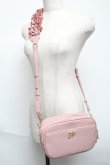 画像2: Maison de FLEUR / フリルエポーレットショルダーバッグ  ピンク S-25-05-29-004-LO-BG-AS-ZS (2)