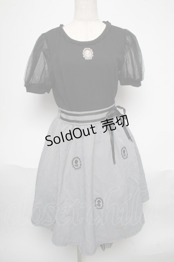 画像1: axes femme POETIQUE / ローズフレームドッキングワンピース  黒ｘ白 S-25-05-29-046-AX-OP-AS-ZS (1)