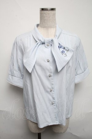 画像: axes femme / ネモフィラ刺繍リボンブラウス  サックス S-25-06-05-022-AX-BL-AS-ZS