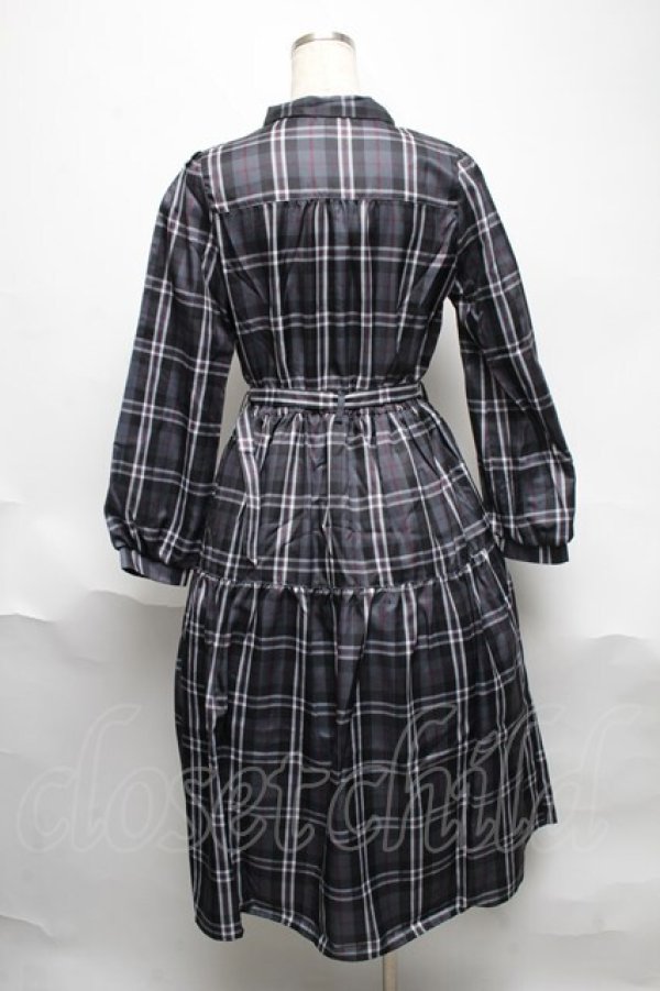 画像2: axes femme / バラ刺繍ボウタイチェックワンピース  グレー S-25-06-11-052-AX-OP-AS-ZI (2)
