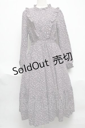 画像: axes femme POETIQUE / 小花柄フリルロングワンピース  黒 S-25-06-11-053-AX-OP-AS-ZS