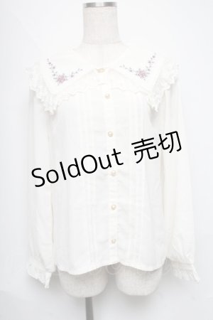 画像: axes femme POETIQUE / フラワークロス刺繍ブラウス  オフ S-25-06-11-024-AX-BL-AS-ZS