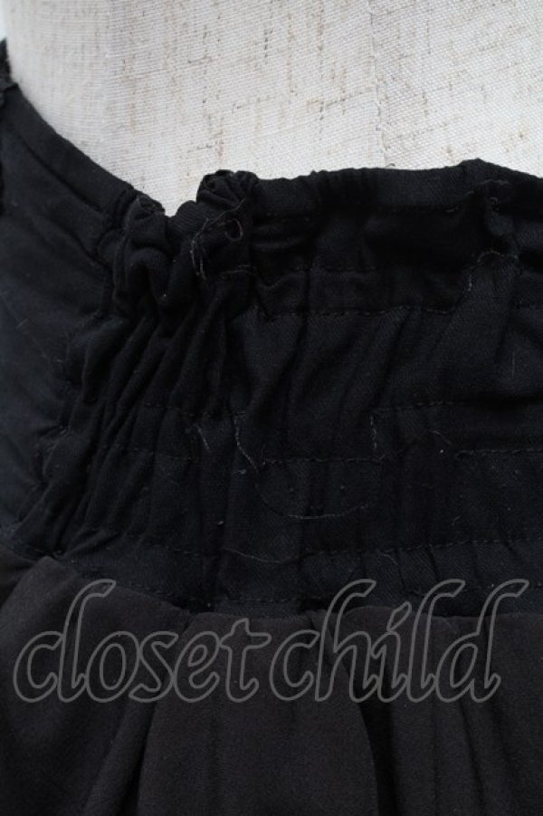 画像3: OZZ ANGELO / 薔薇刺繍配色フリルスカート  黒ｘ青 S-25-06-21-052-OO-SK-AS-ZS (3)