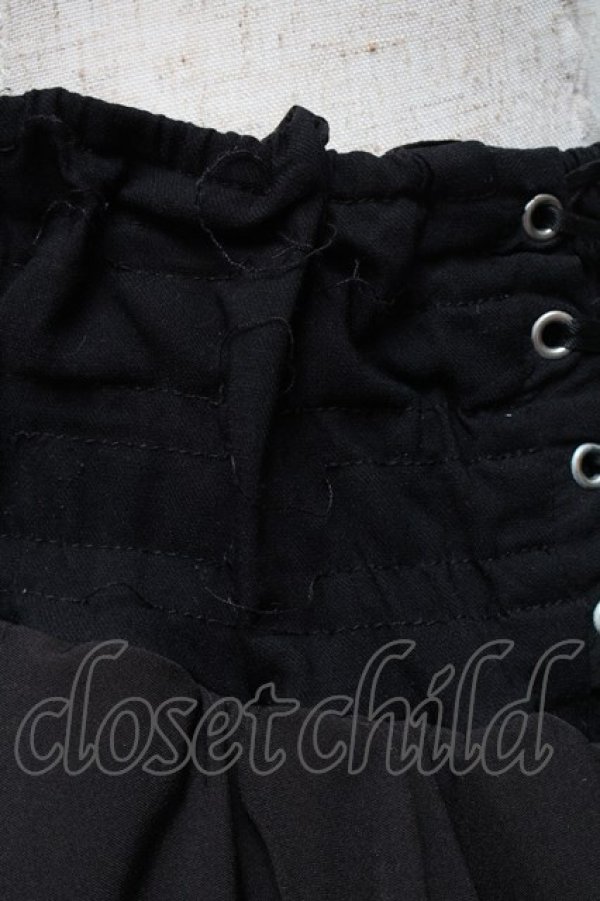 画像4: OZZ ANGELO / 薔薇刺繍配色フリルスカート  黒ｘ青 S-25-06-21-052-OO-SK-AS-ZS (4)