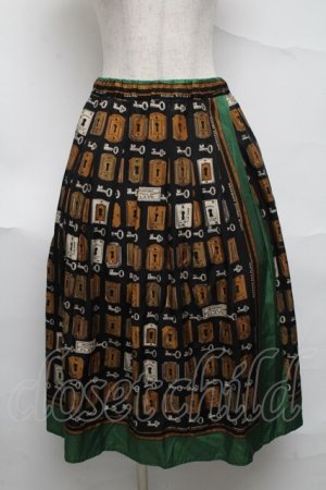画像: Jane Marple / Bespoke key plates タックスカート  黒ｘグリーン S-25-06-26-063-JM-SK-HR-ZS