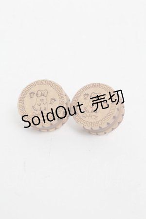 画像: Q-pot. / Ribbon Ghost Biscuit ピアス  ベージュ S-25-07-03-001-QP-AC-AS-ZS