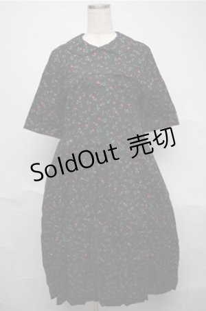 画像: Jane Marple / リバティプリントワンピース  黒 S-25-07-06-047-JM-OP-AS-ZS