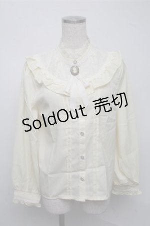 画像: axes femme / ブローチ付きヨークレースブラウス  イエロー S-25-07-14-037-AX-BL-HR-ZI