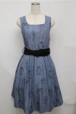 画像1: Fi.n.t / ベルト付きクローゼット柄ワンピース  ブルー S-25-07-20-055-CA-OP-HR-ZT261 (1)