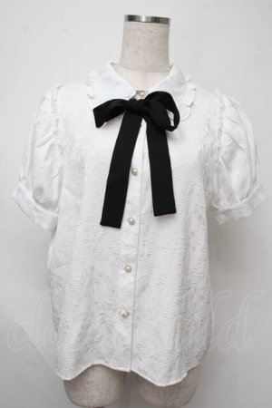 画像: axes femme POETIQUE / バラふくれジャカード半袖ブラウス  白 S-25-07-28-017-AX-BL-HR-ZS