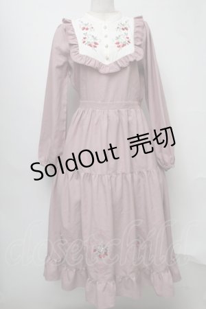 画像: axes femme POETIQUE / ブロッキングベリー刺繍ワンピース  ピンク S-25-07-30-040-AX-OP-HR-ZS