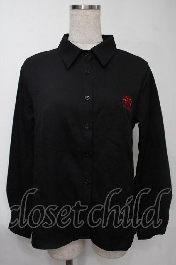画像1: NieR Clothing / 胸元刺 シャツ  黒ｘ赤 S-25-08-02-025-PU-PA-HR-ZS (1)
