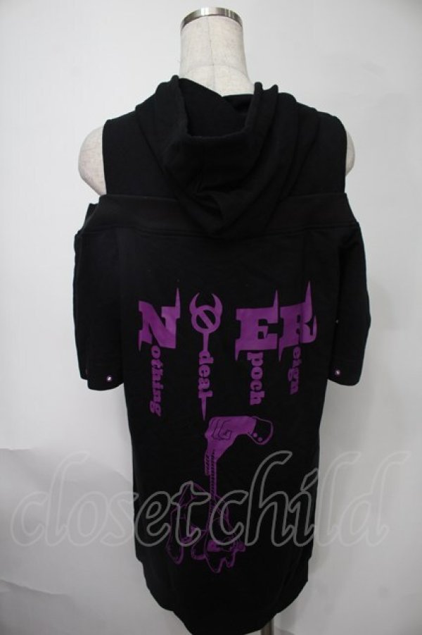 画像2: NieR Clothing / ショルダーカットフード付きカットソー  黒ｘ紫 S-25-08-02-030-PU-TO-HR-ZS (2)
