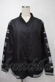 画像1: NieR Clothing / プリントナイロンスタジャン  黒 S-25-08-02-035-PU-JA-HR-ZS (1)