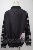 画像2: NieR Clothing / プリントナイロンスタジャン  黒 S-25-08-02-036-PU-JA-HR-ZS (2)