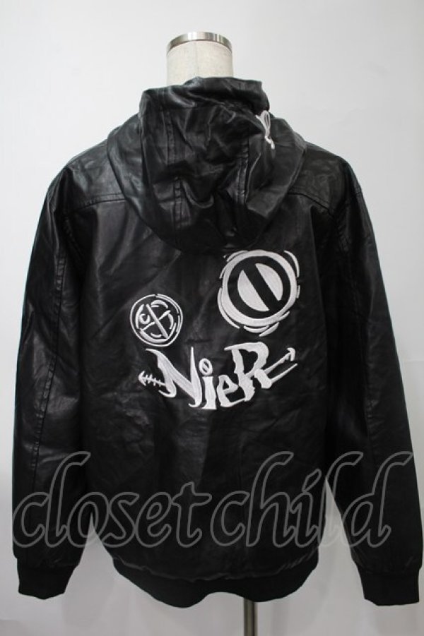 画像2: NieR Clothing / フェイクレザー刺 パーカー  黒 S-25-08-02-037-PU-TO-HR-ZS (2)