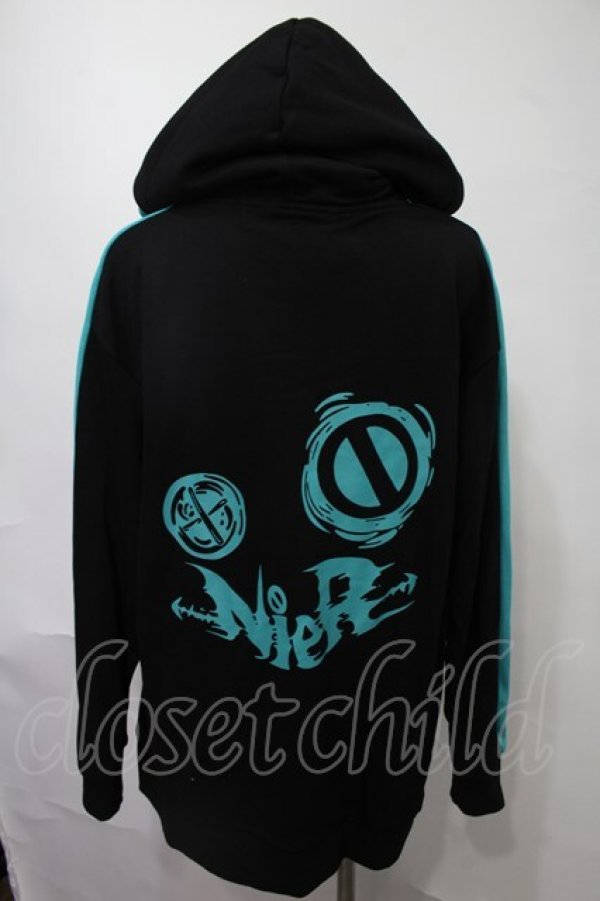 画像2: NieR Clothing / バイカラープルオーバー  黒ｘブルー S-25-08-02-048-PU-TO-HR-ZS (2)