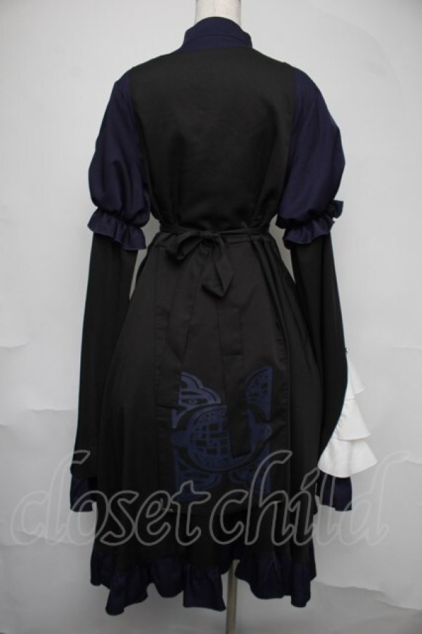 画像2: IRO+IRO / たっぷりフリルのキョンシーワンピース L-LL ネイビー S-25-08-04-049-LO-OP-SZ-ZS (2)