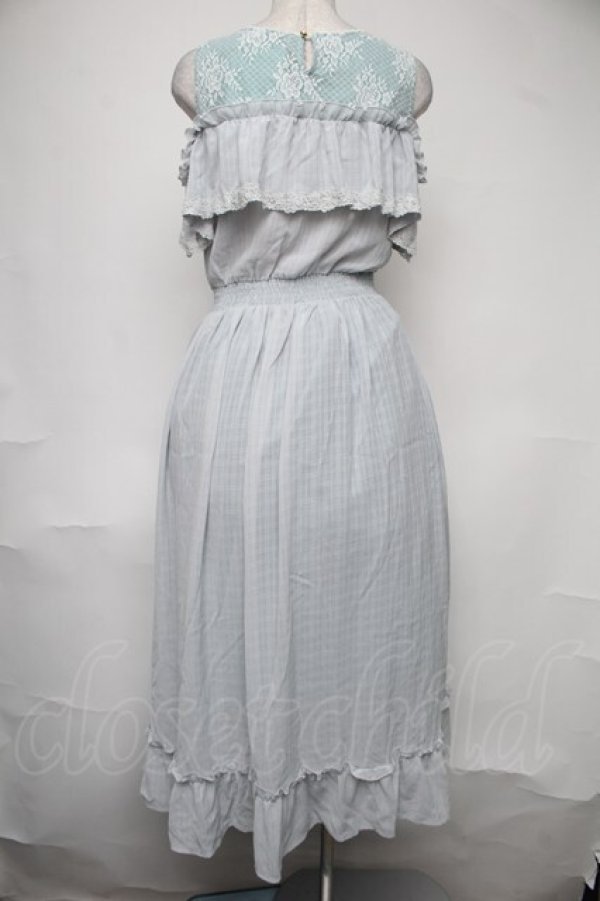 画像2: axes femme POETIQUE / シアーチェック肩あきワンピース  サックス S-25-08-04-052-AX-OP-AS-ZS (2)