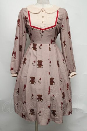 画像: axes femme kawaii / プレゼントベアーワンピース  ベージュ S-25-08-05-027-AX-OP-AS-ZS