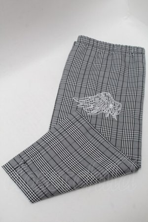 画像: NieR Clothing / 羽刺繍チェックレッグウォーマー  グレー S-25-08-09-005-PU-ZA-HR-ZS