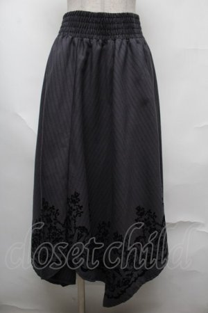画像: axes femme / フロッキーイエヘムスカート  グレー S-25-08-13-055-AX-SK-AS-ZS
