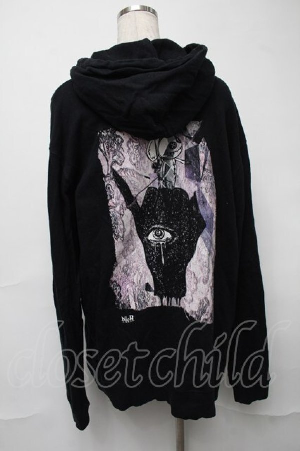 画像2: NieR Clothing / プリントフードプルパーカー  黒 S-25-08-16-037-PU-TO-HR-ZI (2)