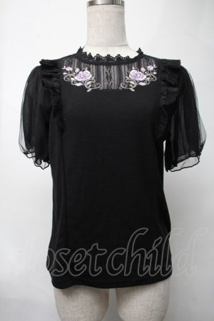 画像: axes femme / バラ刺繍チュール袖プルオーバー  黒 S-25-08-17-023-AX-TO-HR-ZS