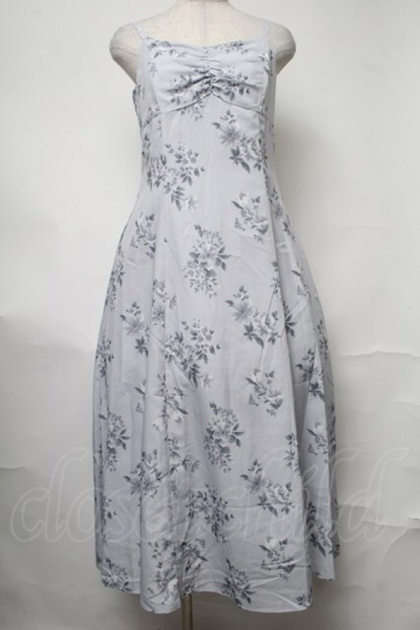 画像1: Maison de FLEUR Petite Robe / アンティーク調ローズワンピース  ブルーグレー S-25-08-17-032-EL-OP-AS-ZT491 (1)