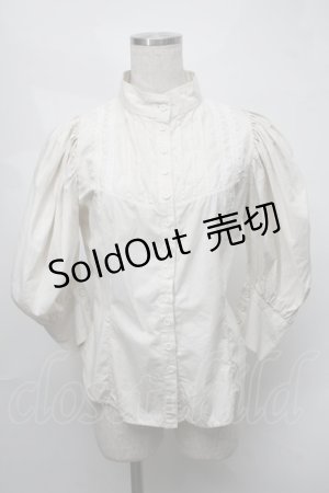 画像: ATELIER PIERROT / 立ち襟レース七分丈ブラウス  ベージュ S-25-08-21-006-EL-BL-HR-ZS