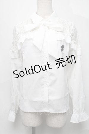 画像: NieR Clothing / リボンタイ付きレース切替ブラウス  白 S-25-08-28-001-PU-BL-HR-ZI
