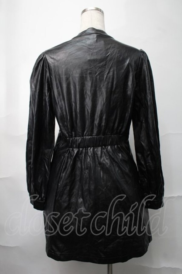 画像2: NieR Clothing / フェイクレザーワンピース  黒 S-25-08-28-047-PU-OP-HR-ZY (2)