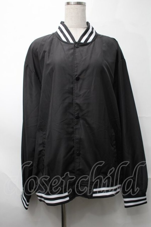 画像1: NieR Clothing / プリントナイロンスタジャン  黒 S-25-08-28-030-PU-JA-HR-ZY (1)