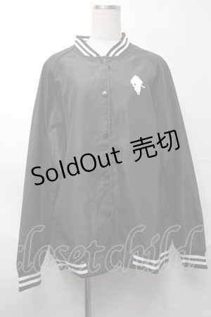 画像: NieR Clothing / プリントナイロンスタジャン  黒 S-25-08-28-032-PU-JA-HR-ZI
