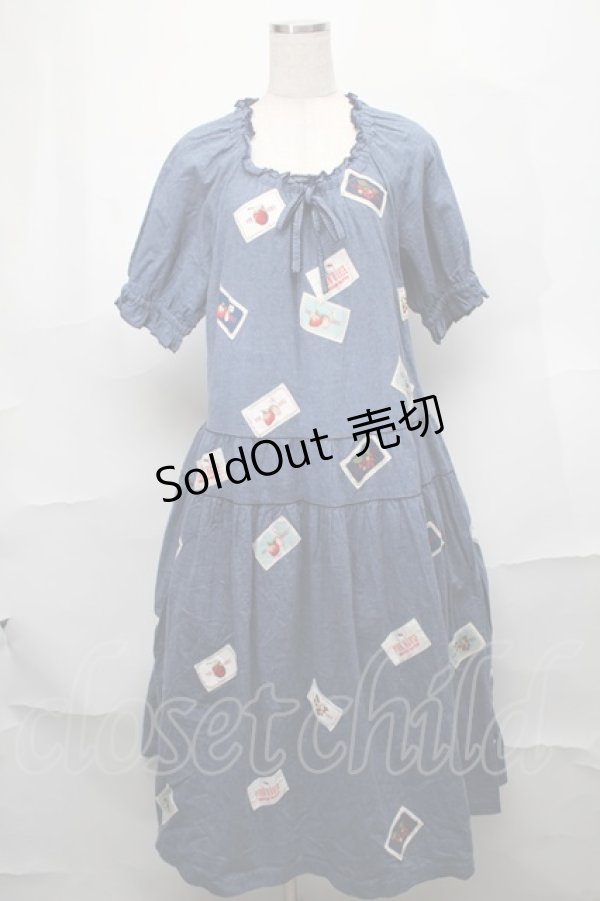 画像1: PINK HOUSE / PINK HOUSE×HELLO KITTY ネームワッペン使いワンピース  赤 S-25-08-29-049-LO-OP-HR-ZS (1)